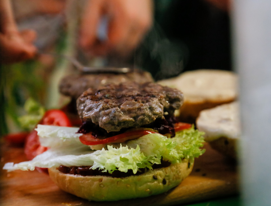 Столичный индийский ресторан оштрафовали на 700 тысяч за нелегального сотрудника